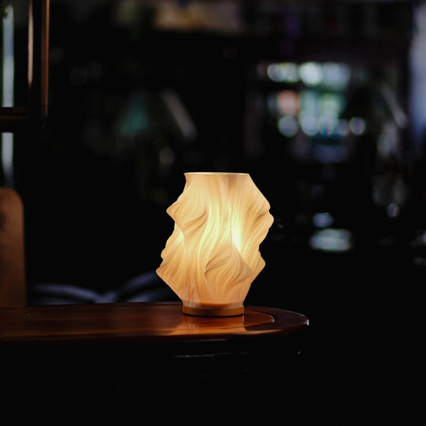 Serene Wave Lamp